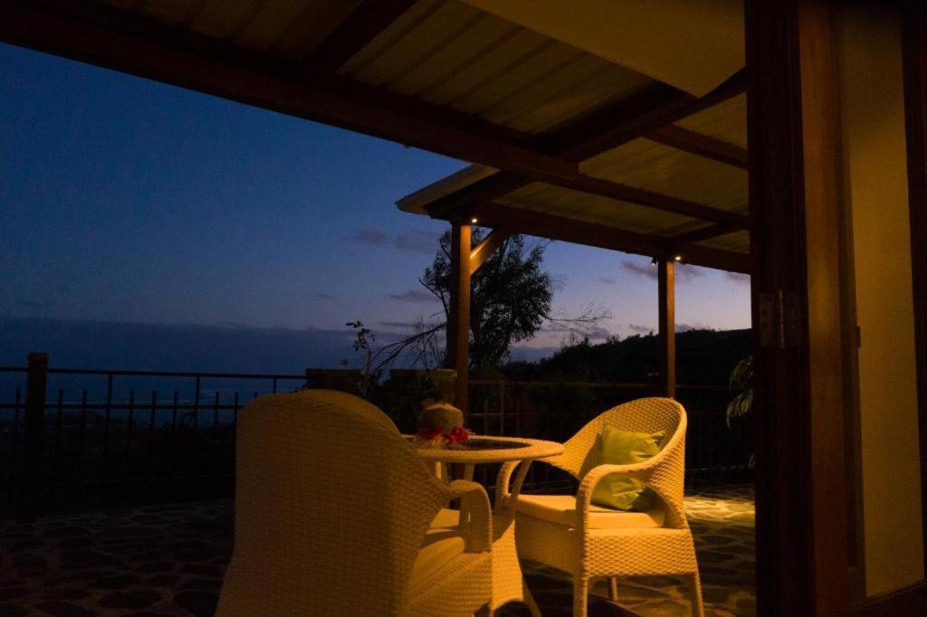 Mon Repos - Rodrigues Villa